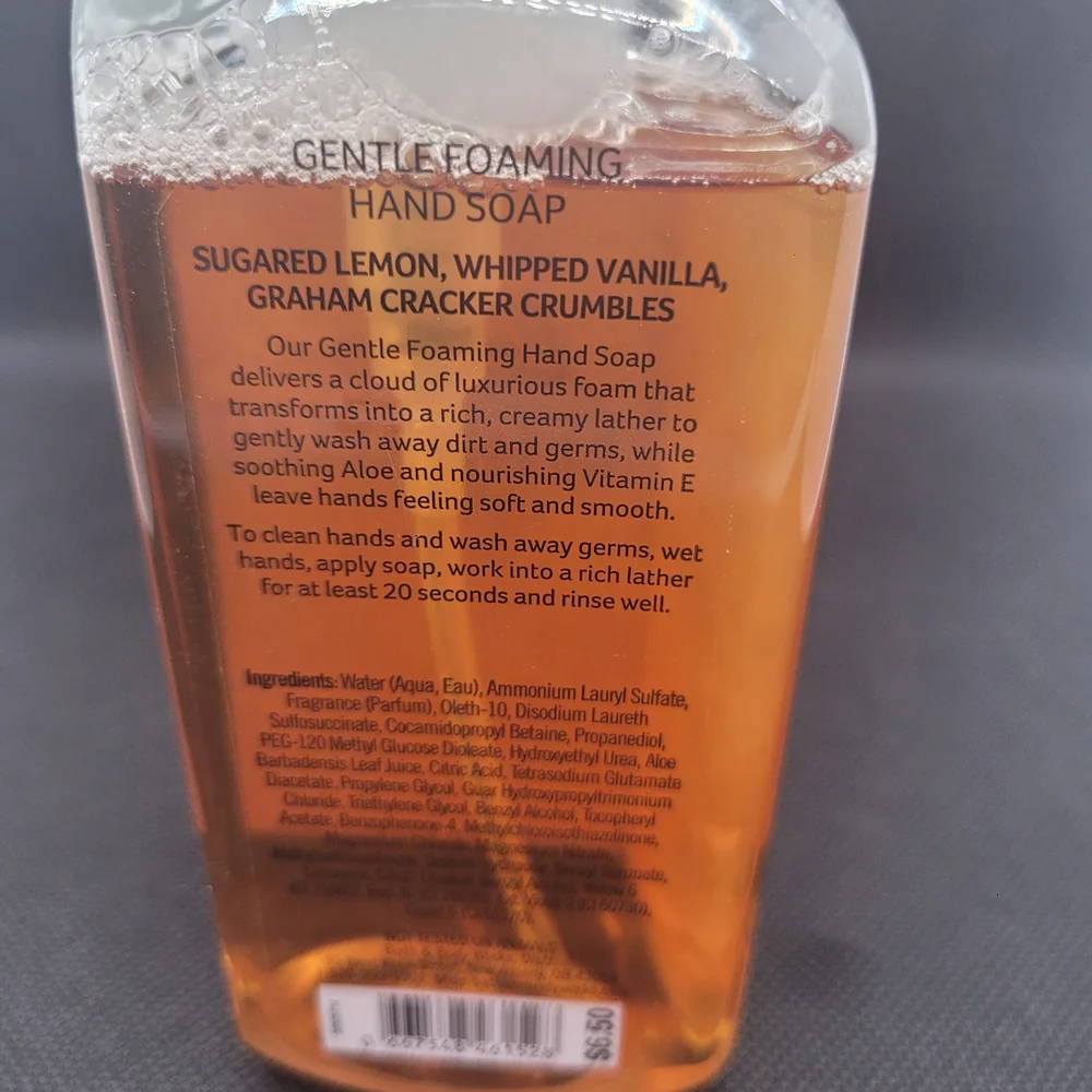 Bath & Body Works Lemon Buttercream Foaming Hand Soap - White and Cream